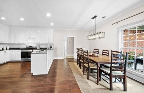 Grove Hill Casa | Terrific 5-bedroom home in Auburn, close to campus!