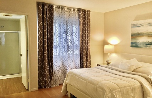Downtown Apartamento | Terrific Apartment for long-term stay professionals - our most popular unit.