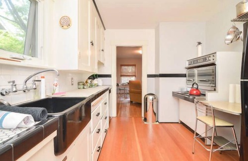 Phinney Ridge Casa | Fantástico para estancias a largo plazo. Remodels? Reubicación? Mascotas, niños, familias bienvenidas