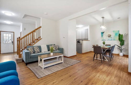 Naperville Casa | Terrific Naper Townhouse 3beds/2.5 baths