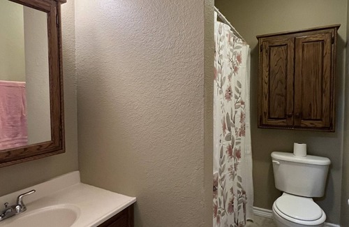 Longview Casa | Terrific Townhome!
