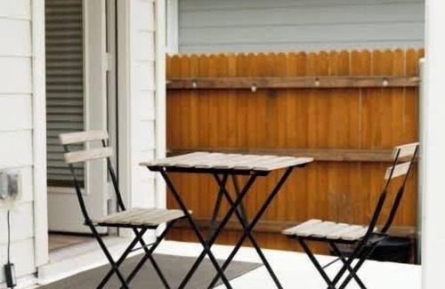 Austin Casa | Tesla Luxe Retreat: Sleeps 10