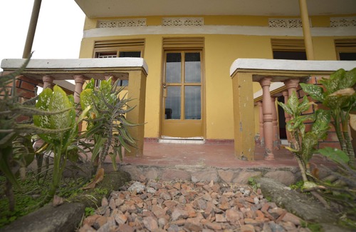 Kasese Casa | TESMBO SAFARI LODGEqueen parque nacional elizabeth