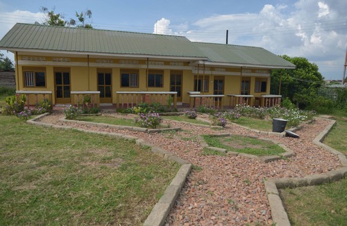 Kasese Casa | TESMBO SAFARI LODGEqueen parque nacional elizabeth