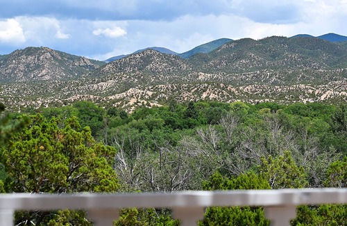 Tesuque Cama Y Desayuno | Tesuque Outpost |3 Casitas |Best views in Santa Fe