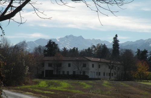Madonna dell'Olmo Cama Y Desayuno | Tetto Nuovo B&B