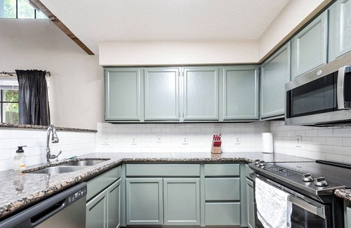 League City Casa | Texas inspired townhome near the heart of League City.