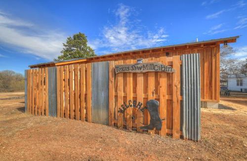 Fredericksburg Casa | Texas Sawmill Cabin w/Hot-tub, Pet-Friendly, Minutes to Downtown!