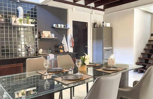 Su Thep Casa | Bohemian Artist Home near University & Nimman