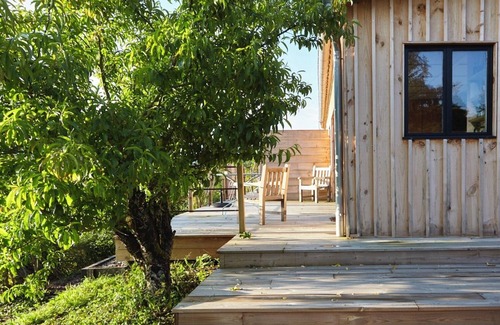 Aramits Casa | Thoreau Suite - A Large Studio With Mountain Views