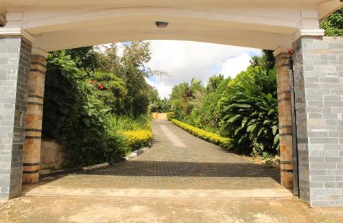 Kampala Casa | Th garden house kajjansi Entebbe