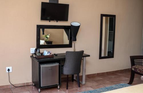 Rustenburg Cama Y Desayuno | Thaba Legae Guest Lodge