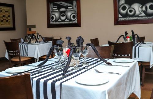 Rustenburg Cama Y Desayuno | Thaba Legae Guest Lodge
