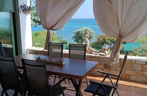 Pangaio Casa | Thalassa Beach front villa - infinite sea view