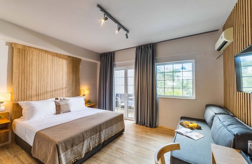 Skiathos Town Hotel | Thalassa Cape Philian Collection