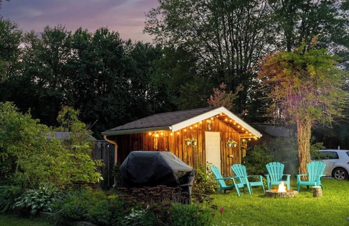 Turkey Point Cabaña | Cozy Beach Cottage Getaway Retreat @ Bamboo Chalet - Lake Erie