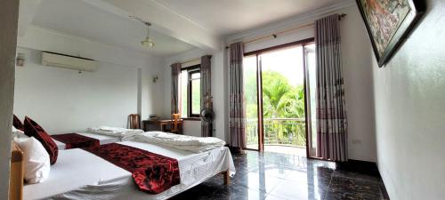 Hoa Lu Hotel | Thap Tam Royal Hotel