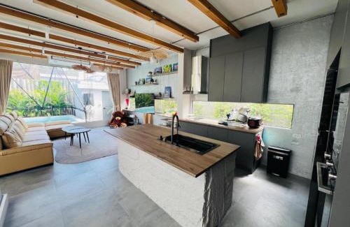 Hin Lek Fai Casa | Tharadol Premium Hua Hin