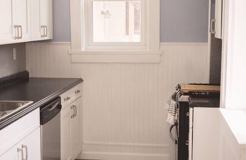 Troy Casa | That Corner Lot-Charming Downtown Home w/Side Yard