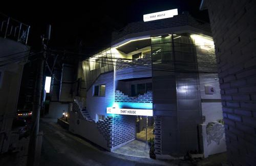 Sinchon-dong Casa | That House Hongdae