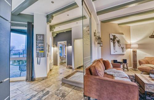 Gokels Casa | Thatched Cottage Bankrovers