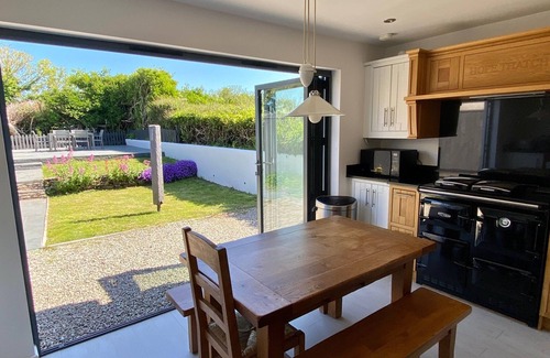 Malborough Cabaña | Thatched Cottage