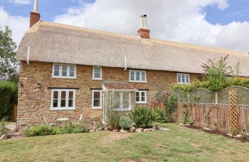 Sherborne Casa | Thatchers End