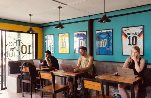 Thong Sala Hostal | The 10 club hostel