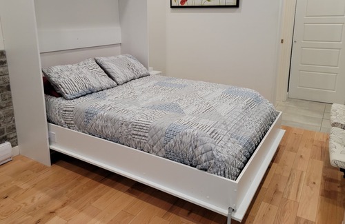 Rimouski-Neigette Apartamento | The 102 is a cosy loft in the heart of the city centre. It is located close to t