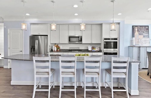 Selbyville Casa | The 10th Tee Retreat - Luxury Bayside 5 Bedroom Home with Golf & Pond Views