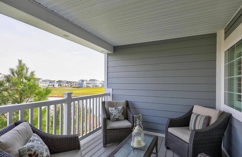 Selbyville Casa | The 10th Tee Retreat - Luxury Bayside 5 Bedroom Home with Golf & Pond Views