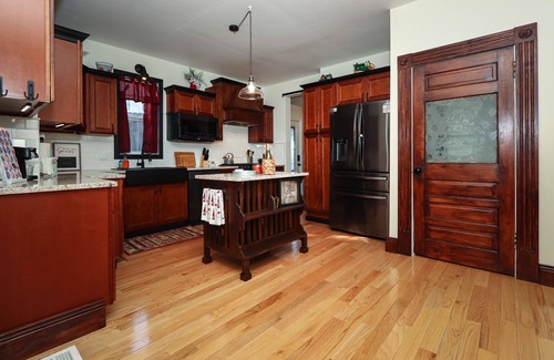 Lake Forest Estates Casa | The 1801 House: A beautiful historic home in the Ste Genevieve Historic District