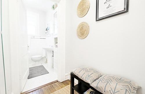 Lower Greenville Apartamento | The 1920s Mainstay Studio Flat on Lower Greenville
