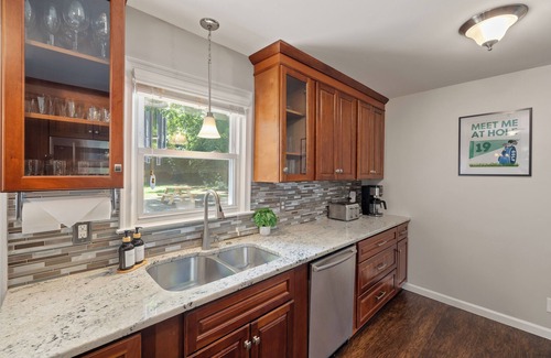 Southwest Raleigh Casa | The 19th Hole Huge Deck 2912 Fairway Dr