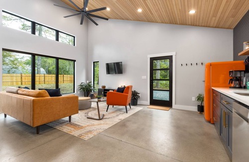 South Berwick Casa | The 207 - Maine's Modern Escape