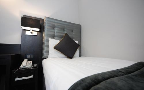 Warwick Hotel | The 29 London