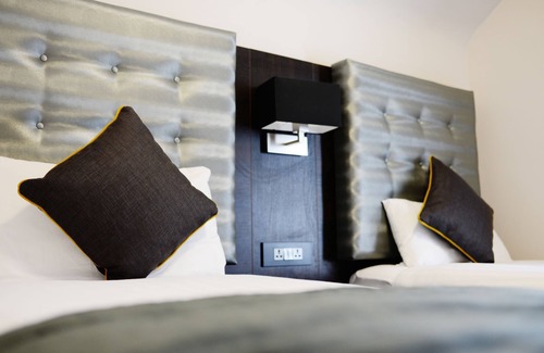 Warwick Hotel | The 29 London
