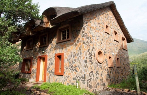 Leribe District Casa | The 3 Star River Lodge