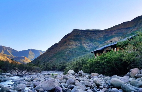 Hlotse Casa | The 3 Star River Lodge
