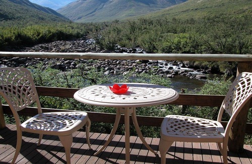 Hlotse Casa | The 3 Star River Lodge
