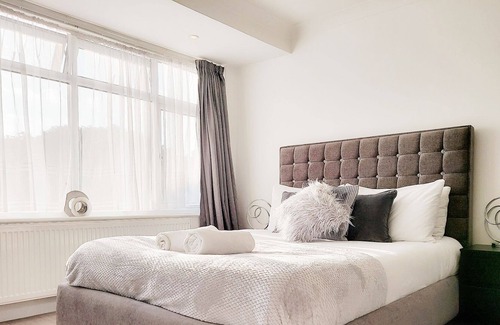 Ponders End Cama Y Desayuno | The 36