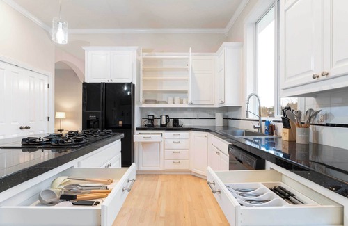Northwest Portland Casa | The 4B Timberland Escape on Bartholomew Dr E#42048
