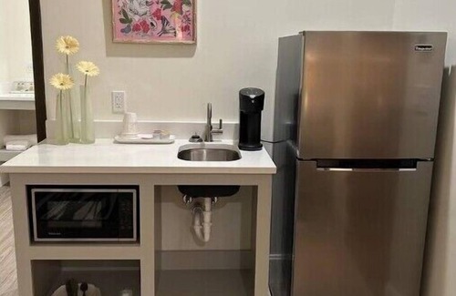 Downtown Jackson Apartamento | The 610 Flats: Picasso’s Place #26