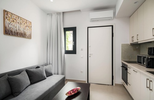 Ipsos Apartamento | The 7 Suites, An Elegant Living in Ipsos by Konnect