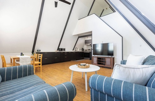 Colington Harbour Casa | The A-Frame. Canal front home in Colington Habour