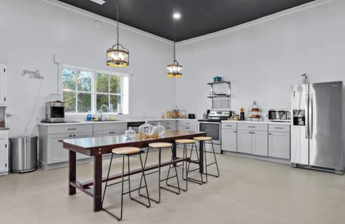 Booneville Casa | The Abattoir