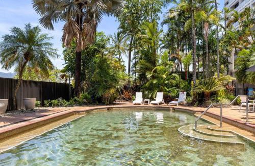 Cairns North Apartamento | The Abbott—A Sea-Swept Esplanade Abode