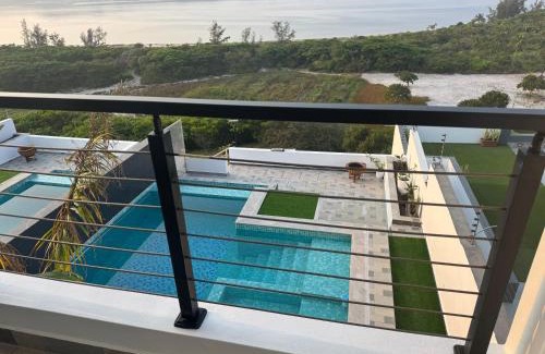 Praia do Bilene Villa | The Acaiah, Bilene