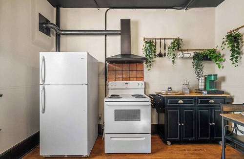Drumheller Apartamento | The Accountant | Sleeps 2 Guests | DT Drumheller |