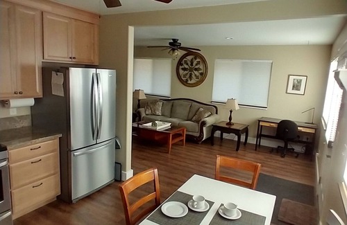 Placerville Cabaña | The Acorn Cottage | Rural Setting | Fast Internet!